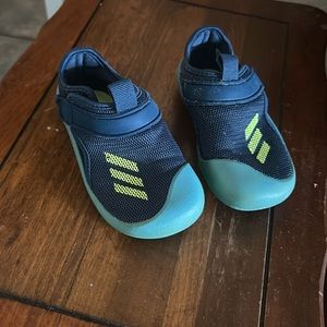 Adidas water shoes boys size 8